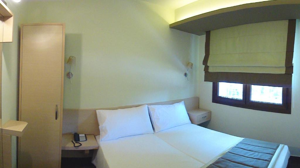 Hotel Ifigenia Лептокария Номер фото